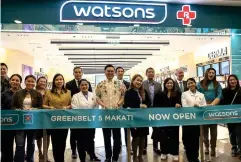  ?? ?? Watsons Elite Club Members together with Watsons executives and store personnel, Greenbelt 5 mall officers and brand partners.