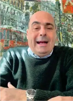  ??  ?? Su Facebook
Nicola Zingaretti, 54 anni, ieri in diretta video: «Sono positivo al coronaviru­s»