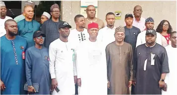  ?? ?? Executive Secretary, TETFUND, Arc. Sonny Echono ( third right), Senator Ned Nwoko; NANS President, Lucky Emonefe and others during the visit.