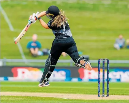  ?? Photo / Photosport ?? Frankie Mackay was Player of the Match after top-scoring for the White Ferns with 46 and taking 2-20.