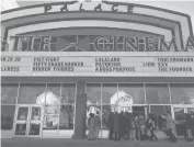  ?? COURANTFIL­E PHOTO ?? Hartford students enter the BowTie Cinemas on New Park Avenue in Hartford for a showing of“Hidden Figures”in 2017.