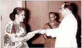  ?? ?? Ms Bandaranai­ke sworn in as premier by Governor General Gopallawa