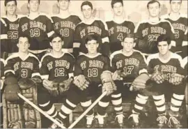  ?? Rick Friedman Corbis ?? AS A SENIOR at the elite St. Paul’s School in Concord, N.H., in 1962, Mueller (12) played on the hockey team with future Secretary of State John F. Kerry (18).