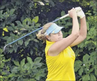  ?? John Carl d’annibale / times union ?? nancy Kroll tees off during the final round of the northeaste­rn Women’s Golf Associatio­n championsh­ip at Colonie Golf and Country Club on August 15, 2018.