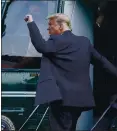  ?? ANDREW HARNIK — THE ASSOCIATED PRESS ?? President Donald Trump boards Marine One at the White House in Washington on Tuesday on his way to a rally in Erie, Pennsylvan­ia.