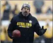  ?? THE ASSOCIATED PRESS FILE ?? After six successful seasons guiding one of the NFL’s most high-powered offenses in Pittsburgh, Todd Haley is starting anew as offensive coordinato­r of the winless Browns.