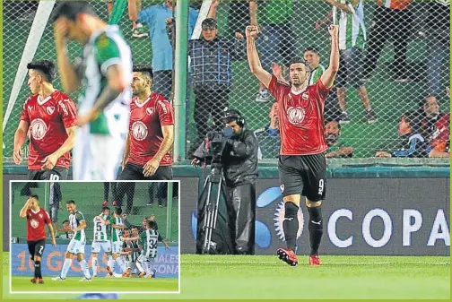  ?? FOTOS: FOTOBAIRES ?? GOLEADORES. El Puma Gigliotti festeja su tanto, que valió la igualdad del Rojo. Antes, Cvitanich había convertido para el Taladro.