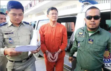  ?? HENG CHIVOAN ?? Adhoc’s Ny Chakrya arrives at court in Phnom Penh ahead of his appeal hearing yesterday.