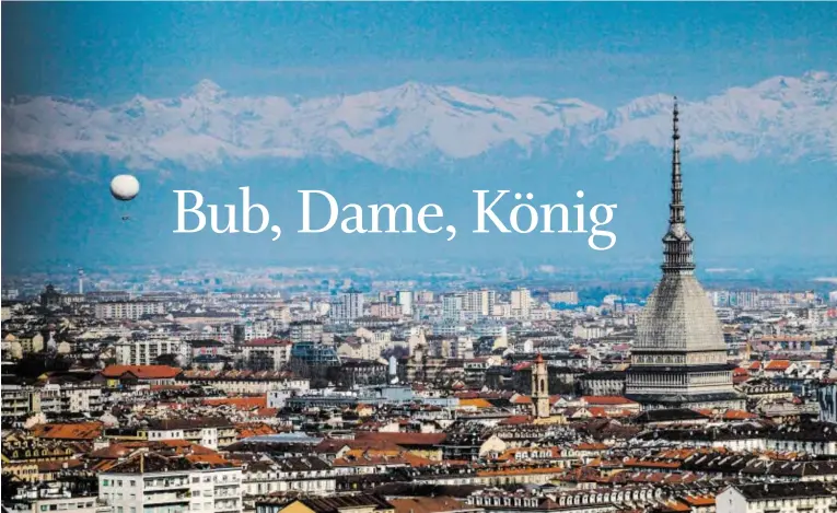  ??  ?? Alpengipfe­l als Kulisse: Turin ist als Reiseziel noch ein Geheimtipp.