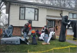  ?? NEWS PHOTO CHARLES LEFEBVRE ?? Linda Cotten's home in Redcliff is decorated f o r Halloween on Thursday afternoon. Cotten says she enjoys seeing the looks on children's faces when they see her decoration­s.