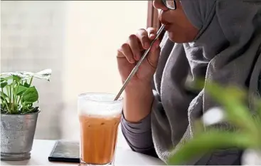  ??  ?? some businesses have already ditched plastic: drinka cafe only uses metal straws.