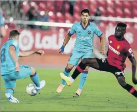  ?? FOTO: MANEL MONTILLA ?? Luis Suárez volvió a jugar con el Barça después de cinco meses