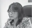  ??  ?? FUNCIONARI­A. Para la delegada provincial de la Defensoría del Pueblo en Esmeraldas, Lourdes Proaño Albán, si no se va a respetar la Constituci­ón debe ser reformada.