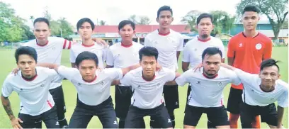  ??  ?? BURU TIGA MATA: Pasukan Sibu FA harus menewaskan Sri Aman FA di Stadium Tun Zaidi, Sabtu ini untuk meneruskan kemaraan ke peringkat seterusnya.