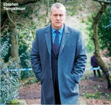  ??  ?? Stephen Tompkinson