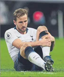  ?? FOTO: EFE ?? Harry Kane se lesionó durante el Tottenham-manchester United del pasado domingo