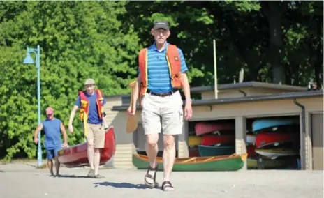  ?? CHRISTOPHE­R REYNOLDS/TORONTO STAR ?? Jon Eddington moved into the area 40 years ago and has held a storage spot at city-owned Silver Birch Boathouse in the Beach since the early 1980s.