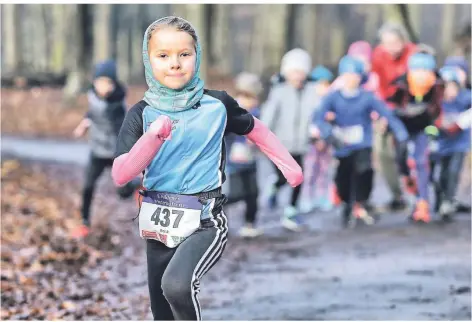  ?? RP-FOTO: STEPHAN KÖHLEN ?? Anna (6) von der Hildener AT startet zum dritten Mal im Stadtwald.