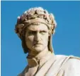 ?? Foto: Klaus Blume, dpa ?? Ein Denkmal hat er schon: Dante Alighieri soll in seiner Geburtssta­dt Florenz reha‰ bilitiert werden.
