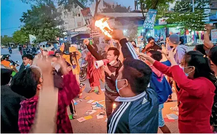  ?? AP ?? Protesters in Myanmar demonstrat­e against the visit by Cambodian Prime Minister Hun Sen. The visit is ostensibly to promote Asean’s mediation plan, but protesters fear it will serve to confer legitimacy on the junta.