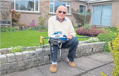  ??  ?? Kip Fraser is now attending physiother­apy after he came off his bike when he hit a speed bump at Carnoustie Golf Links. Picture: Paul Reid.