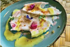  ?? ?? CARPACCIO CENTRE Coconut carpaccio by Avinash Martins, who is transformi­ng Goan cuisine at Cavatina
For more articles by the author, log on to: https://www. read.ht/mz2p