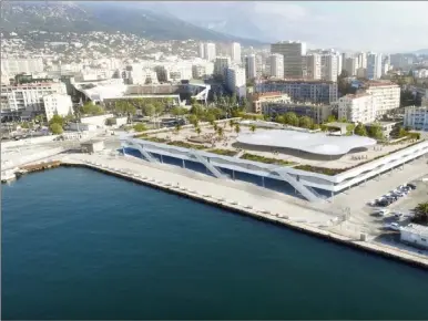  ?? (Photos Caire Architectu­re Golem Images) ?? Pensé comme un projet d’architectu­re et une promenade urbaine, le futur parking-esplanade du Terminal passagers s’intègrera « dans le paysage urbain toulonnais.»