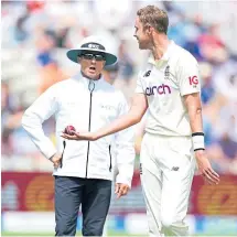  ??  ?? Stuart Broad protests at the umpires’ decision.