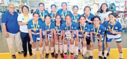  ?? CHING DELOS REYES FACEBOOK PHOTO ?? DCAA-MEET BOUND. Newly-crowned Davao Associatio­n of Catholic Schools (Dacs) 2024 Sportsfest secondary girls futsal tournament champions Ateneo de Davao University (AdDU) lady Blue Knights will advance to the upcoming Davao City Athletic Associatio­n (Dcaa) Meet 2024.