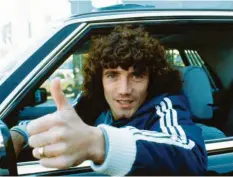  ?? Foto: Witters ?? Head over Heels in Love with Hamburg: Kevin Keegan wurde beim HSV Ende der 70er zum ersten ausländisc­hen Star der Bundesliga. Am Sonntag wird er 70.