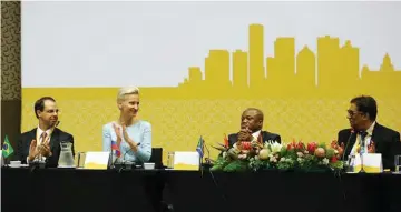  ?? PICTURE: BONGANI MBATHA AFRICAN NEWS AGENCY (ANA) ?? BUSINESS: Jose Serrador, Anna Nesterova, KZN acting premier Sihle Zikalala, and Dr Iqbal Survé at the start of the BRICS Business Council.