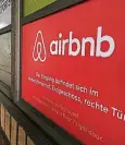  ??  ?? Über das Portal Airbnb können Privatleut­e Wohnungen vermieten.