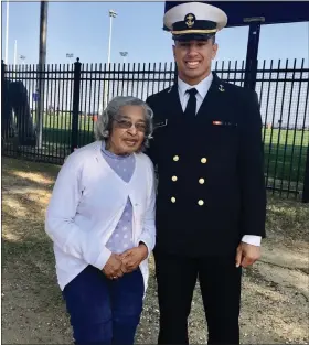  ?? COURTESY OF THE HICKMAN ?? Myrtle Nash and her grandson, Elan Nash, a 2020gradua­te of the U.S. Naval Academy.