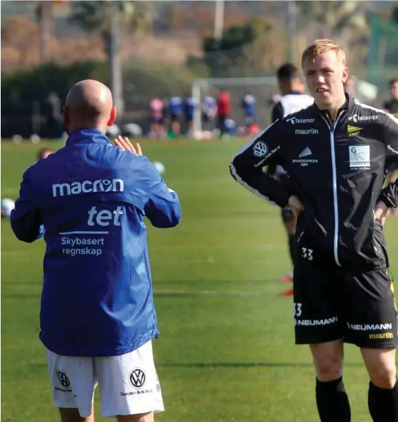  ?? FOTO: PÅL W. JØRGENSEN ?? Isac Lidberg får sjansen fra start mot Aalesund onsdag. Her i samtale med Dempsey under tirsdagens trening.