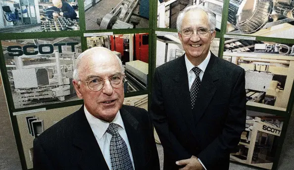  ?? PHOTO: SUPPLIED ?? Graeme Marsh (left), then chairman of Scott Technology, with director Graham Batts.
