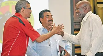  ?? PICTURE: STEFAN
WESTHUIZEN ?? WORKING TOGETHER: From left, the ANC’s Tony Ehrenreich, Pastor Franklin Williams from Mitchells Plain and Isiqhalo informal settlement chairman Sandiso Ngxamngxa .