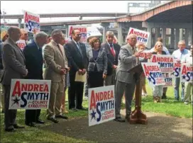  ?? NICHOLAS BUONANNO — NBUONANNO@TROYRECORD.COM ?? US. Rep. Paul Tonko introduces Andrea Smyth as the right candidate for Rensselaer County Executive.