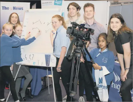  ?? Picture: Habibur Rahman ?? MAPPING OUT THE FUTURE Highbury College students and school pupils at the Get Inspired event