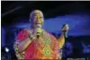  ?? AMY HARRIS — ASSOCIATED PRESS ?? Luenell performs at the Essence Festival in 2015, in New Orleans. Best known for her breakthrou­gh role as the “hooker with the heart of gold” in the comedy “Borat,” Luenell will bring her stand-up routine to the Cleveland Improv this weekend. For...