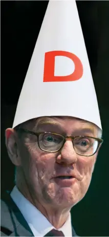  ??  ?? Not so clever: Schools Minister Nick Gibb – in a mocked-up dunce’s hat – refused to do his sums