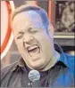  ?? David M. Russell CBS ?? KEVIN (Kevin James) wants his band to reunite on the season finale of “Kevin Can Wait.”