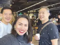  ??  ?? Spotting friends at Shake Shack IFC Mall, Hong Kong, your columnist, Issa Litton and Emil Yap.