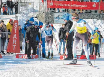  ?? FOTO: PRIVAT ?? Christian Winker aus Spaichinge­n (rechts) unterstütz­te bei der Behinderte­n-WM in Finsterau den sehbehinde­rten Nico Messinger.