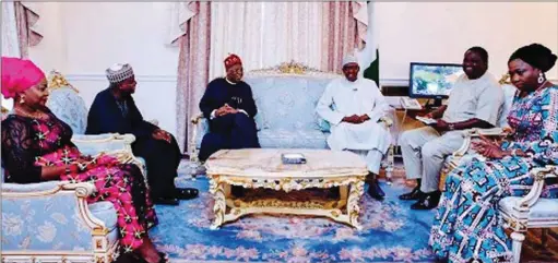  ??  ?? Media Team's Visit to Abuja House, London L-R Lauretta Onochie, Garba Shehu, Informatio­n Minister Lai Mohammed, President Buhari, Femi Adesina and Abike Dabiri Erewa