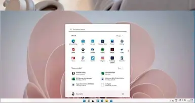  ??  ?? ABOVE Windows 11 offers lots of new features, but you don’t need to rush