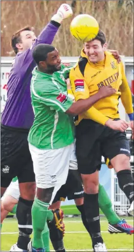  ??  ?? HEADSTRONG: Stuart King in aerial action for Maidstone against Leatherhea­d