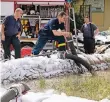  ?? FOTO: DPA ?? Die Feuerwehr in Wolfenbütt­el ist im Dauereinsa­tz.