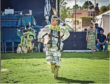  ??  ?? Pow the Rez, reunión de nativos americanos en la Reservació­n Tigua de El Paso