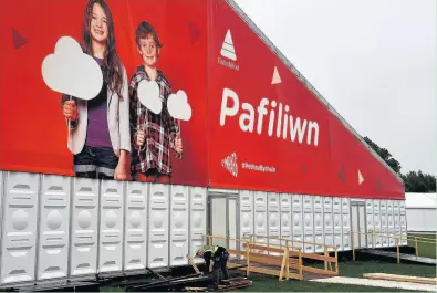  ?? PETER BOLTER ?? Preparatio­ns are nearing completion for the Urdd National Eisteddfod, which takes place on the Maes in Pencoed, between May 29 and the June 3, but our correspond­ent is disappoint­ed at the ‘puny bunting’ in the village