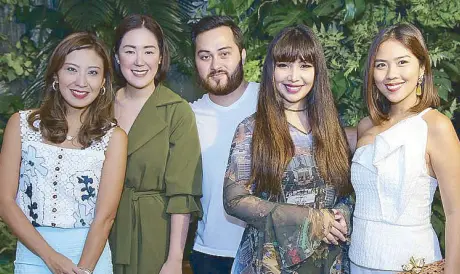  ?? Photo by WAlTeR BOllOzOs ?? The first edition of Rustan’s Circle featuring designers Rosanna Ocampo, Patty Ang, Mark Bumgarner, Happy Andrada and Mich Araullo